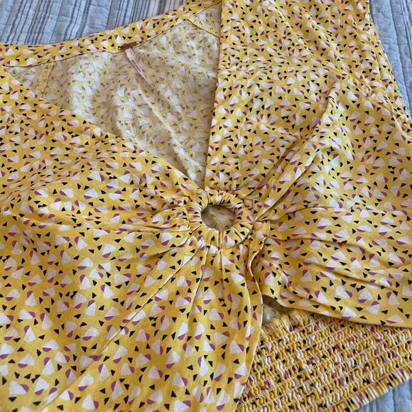 Free people Yellow Crop top, Smock Back Top - Picture 3 of 9